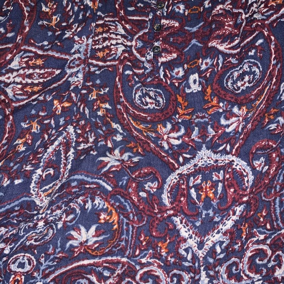 Cold shoulder peasant top - Picture 2 of 3